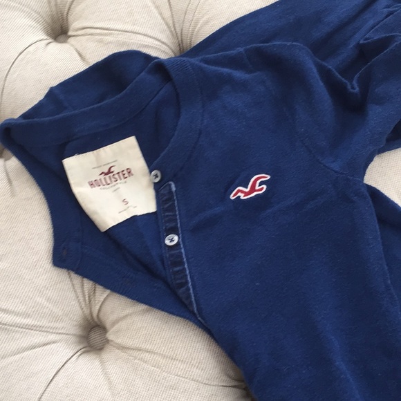 Hollister sweater - Picture 6 of 6